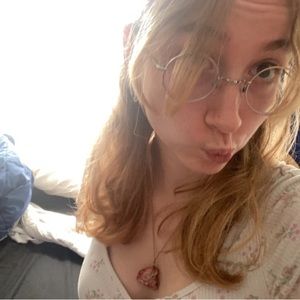 Meet your Posher, Maggie